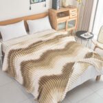 Κουβέρτα Fleece Ημίδιπλη 160x220cm Δίχρωμη Ριγέ Εκρού - Μπεζ
